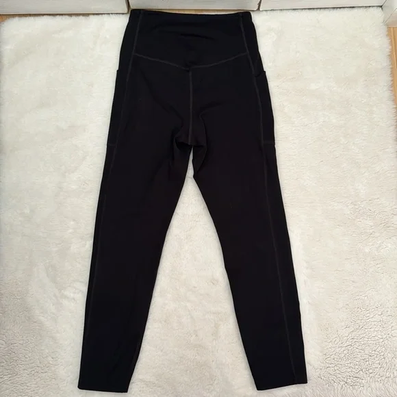 Girlfriend Collective Black Leggings with Pockets - Picture 2 of 7